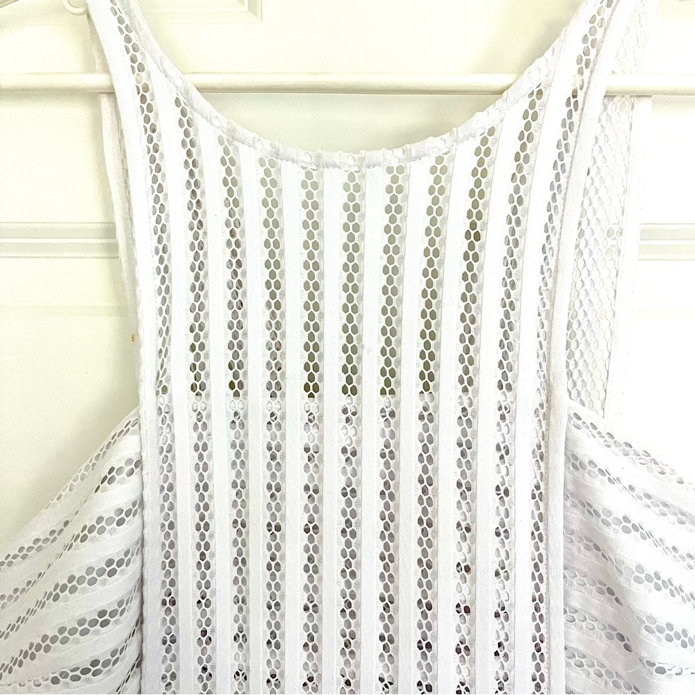 Lilly Pulitzer white dress. Size M - Picture 2 of 6